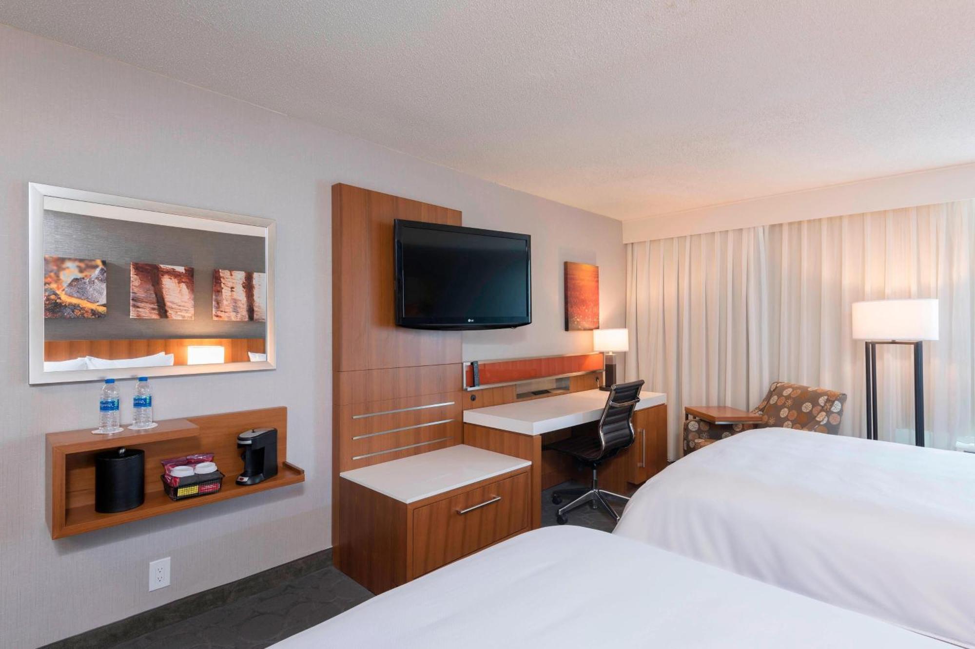 Sonesta Hotel Grand Rapids Airport Kentwood Exterior foto